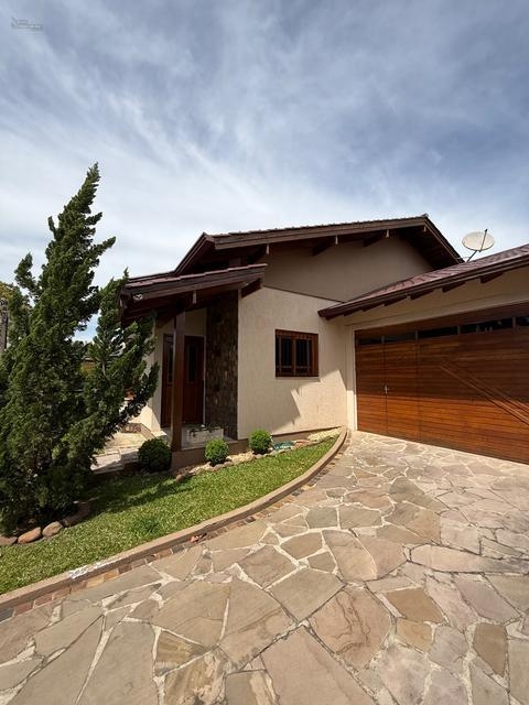 Casa à venda em Igrejinha, XV de Novembro, com 3 quartos, com 151.25 m²